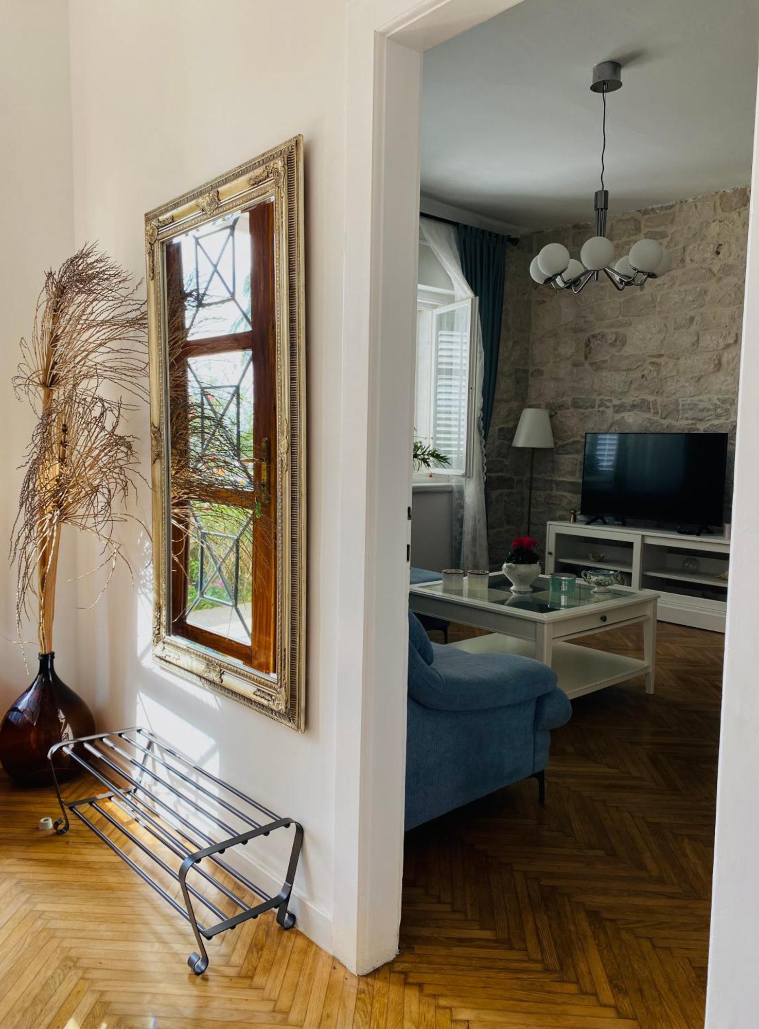 Luxury Apartment Lukas オレビック エクステリア 写真